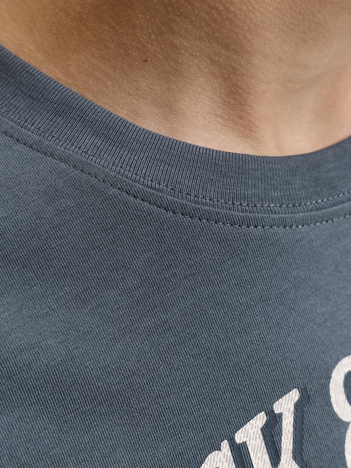 model_shot-detail